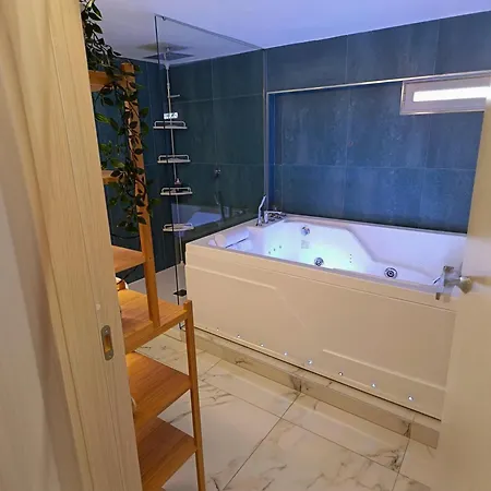 Gioeni Jacuzzi * Catânia
